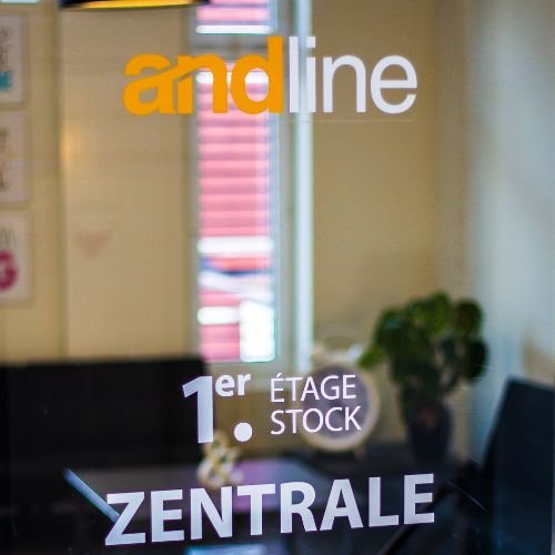 Team unserer WordPress Agentur in der Schweiz, die an Webdesign und Entwicklung arbeiten